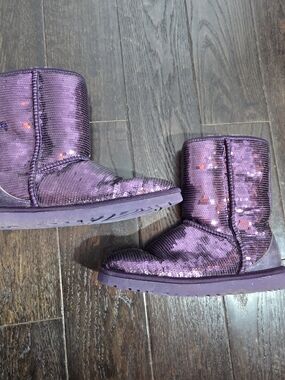 UGG Classic Short Purple Sequin Suede Fur Boots Size 8 Womens 1003598